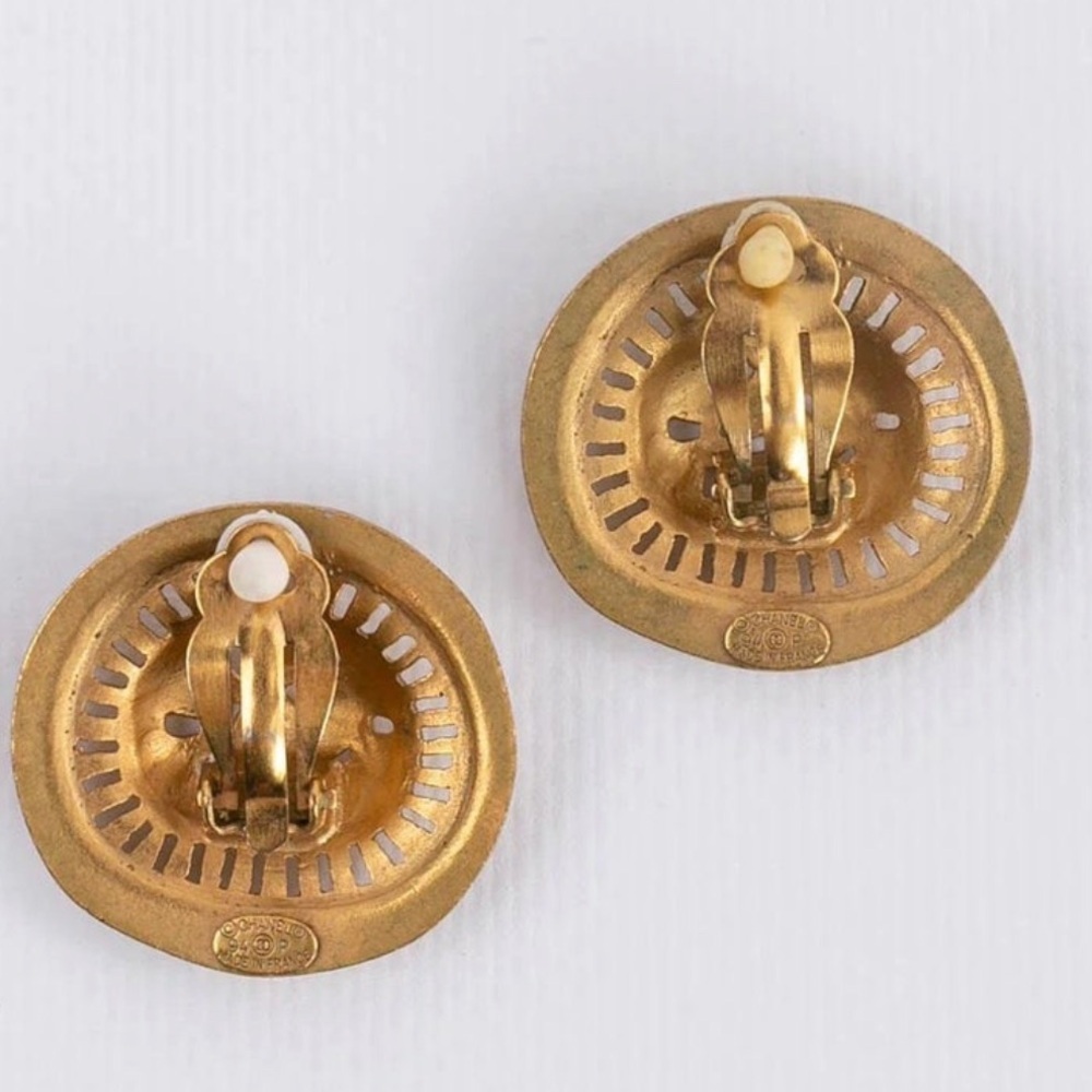Chanel Gold Earrings - Picture 5 of 6